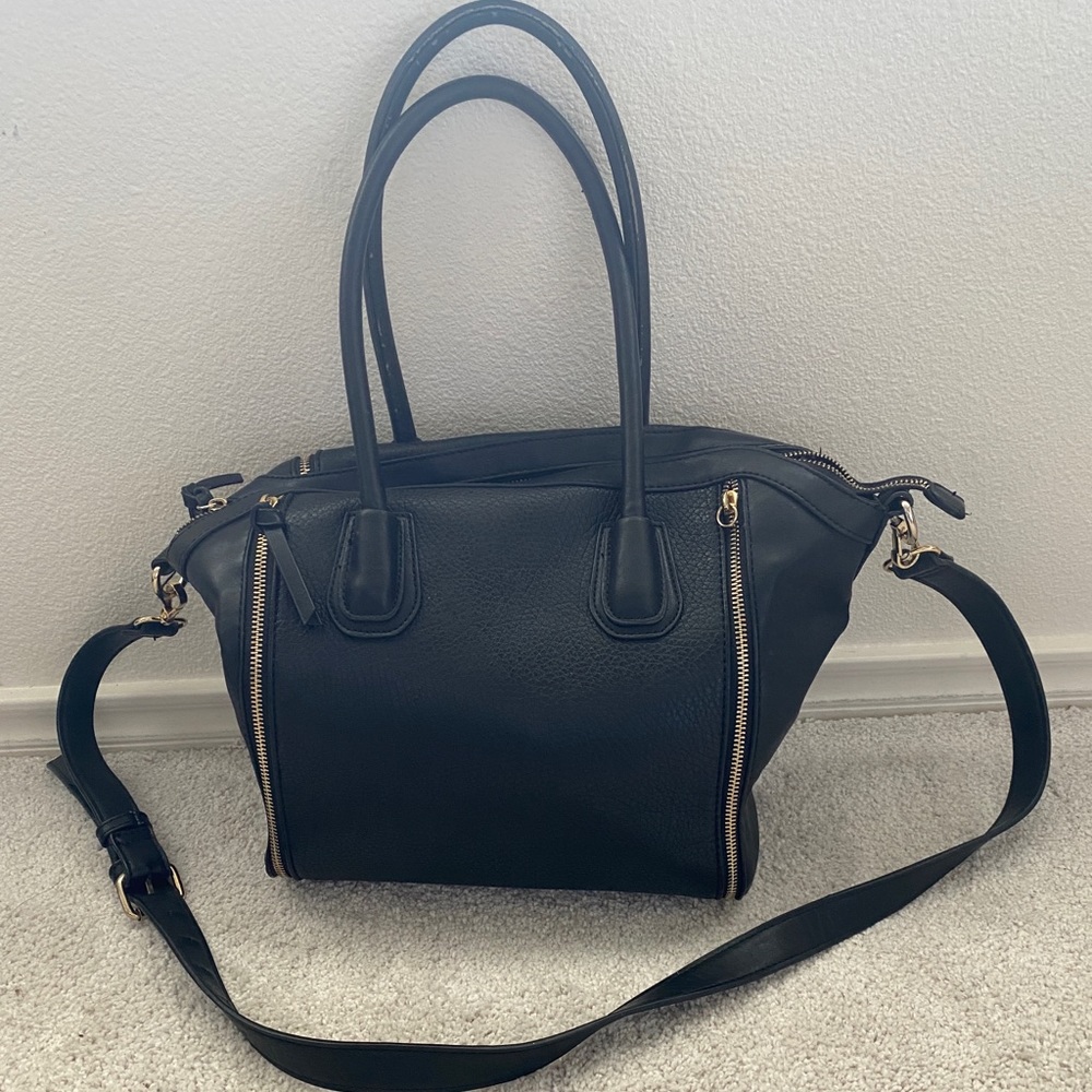 Black Leather Sole Society Satchel Purse w/ Cross Body Straps & Gold Hardware